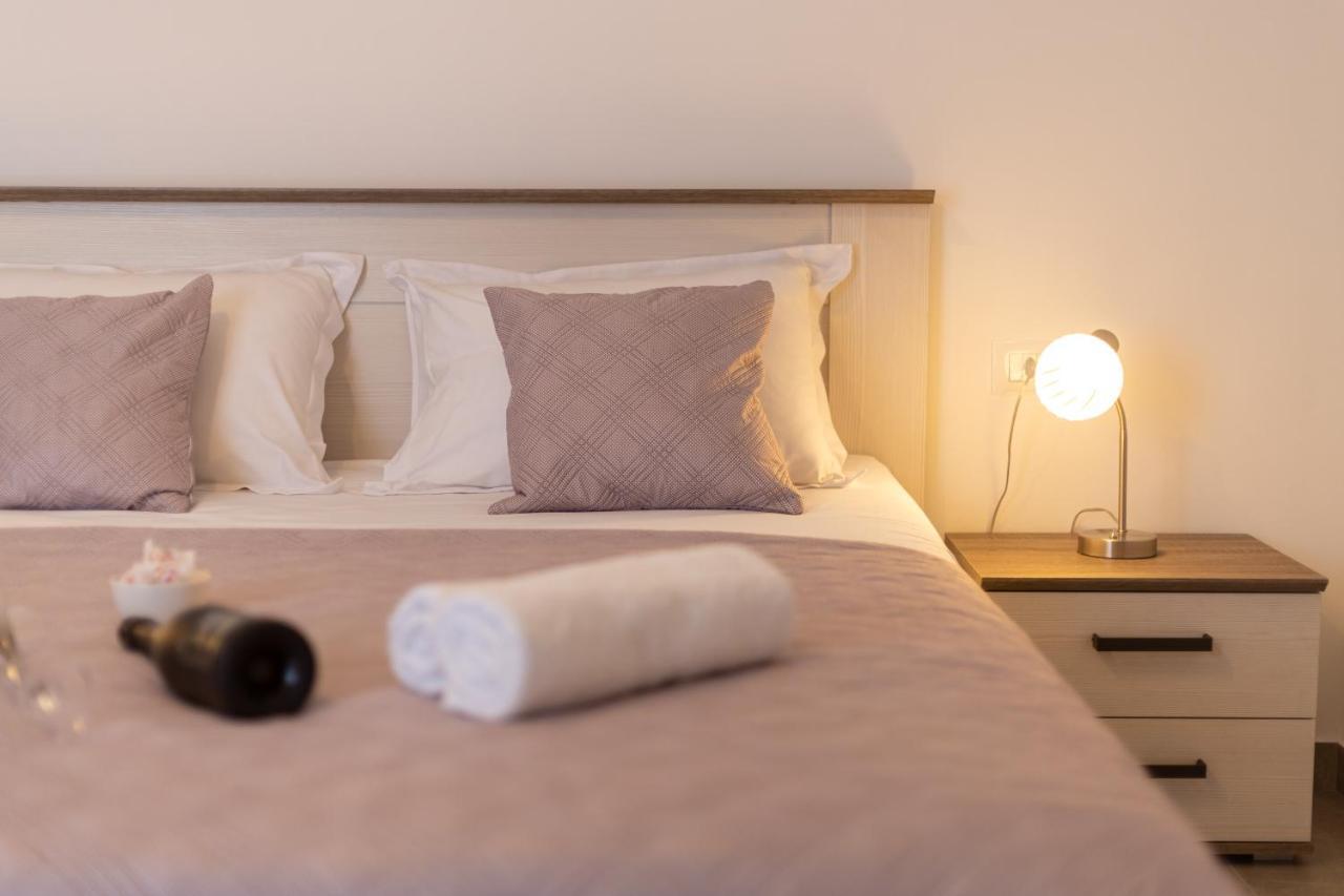 Apartment Navika 奥米什 外观 照片