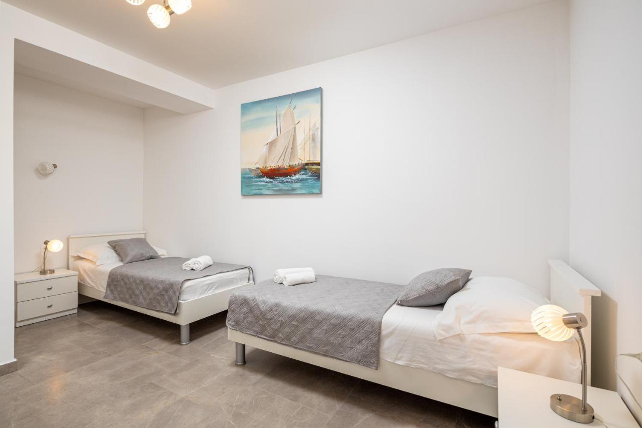 Apartment Navika 奥米什 外观 照片