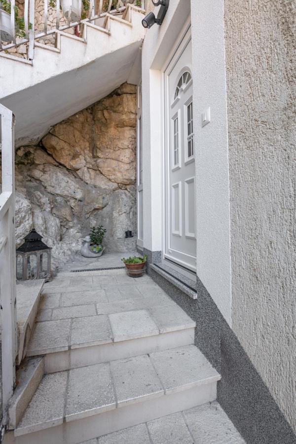 Apartment Navika 奥米什 外观 照片