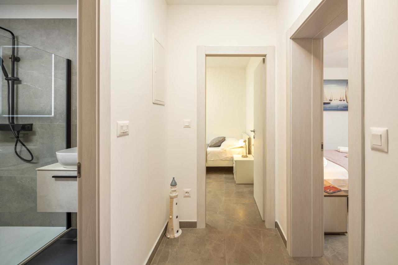 Apartment Navika 奥米什 外观 照片